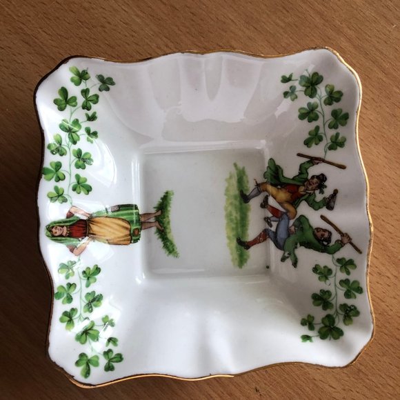 Royal standard Fine bone China England small candy nut bowl dish green clovers - Picture 2 of 3